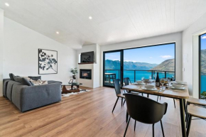 Modern Luxe House with Magnificent View, Queenstown